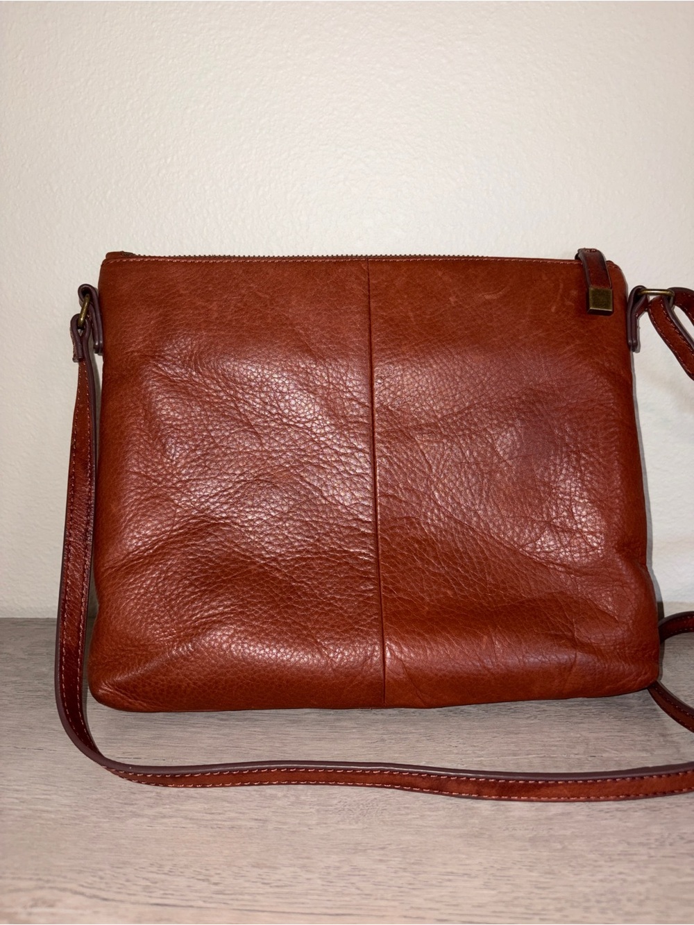 Margot New York Leather Peyton Crossbody Bag - Picture 2 of 4